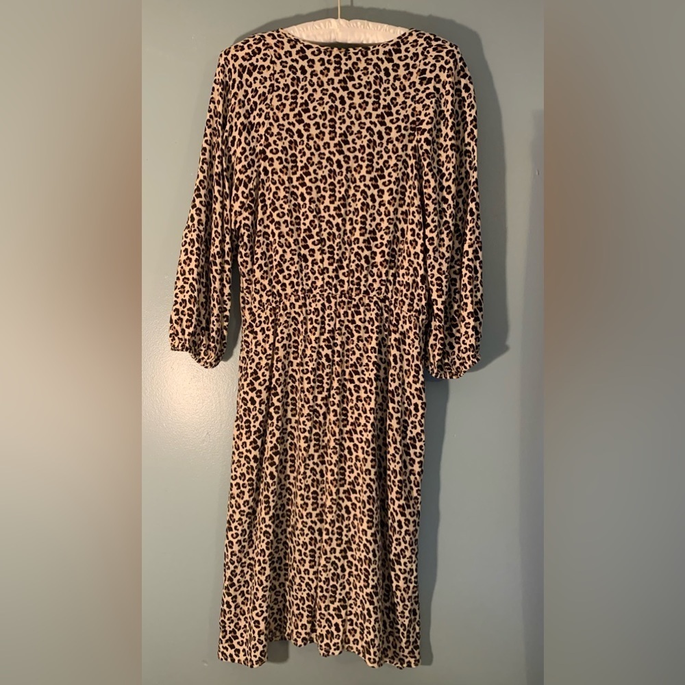Banana republic size small leopard print dress - Picture 3 of 9